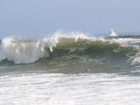 Newport Wedge Big Surf 